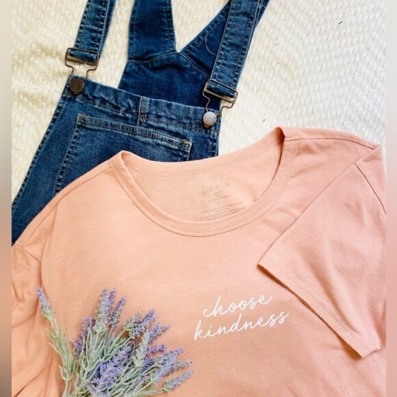 Zoe + Liv Dusty Rose "Choose Kindness" Graphic T-Shirt Size XL - Picture 2 of 2